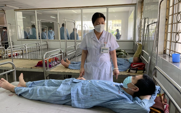 Câu chuyện hài hước: Tom hỏi giờ